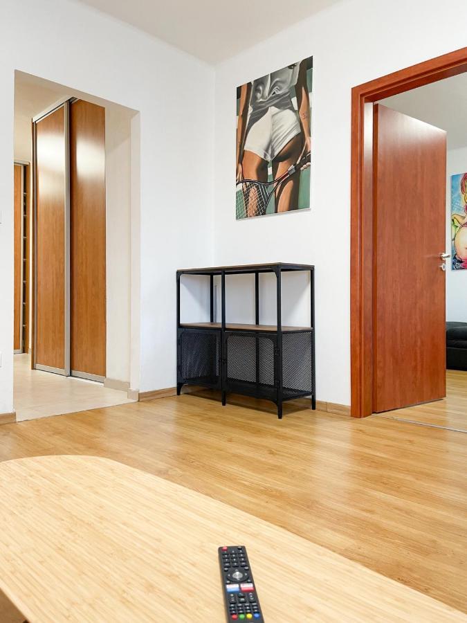City Center 2 Bedroom A/C Apartment Братислава Экстерьер фото
